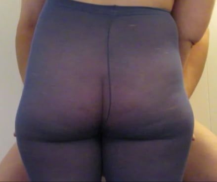 Big Ass in Pantyhose Tights Mature PAWG