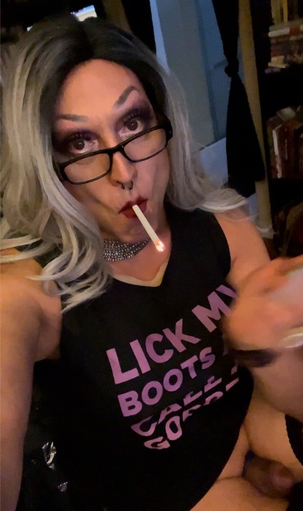 Smoking Fetish Bad Bitch Marilyn