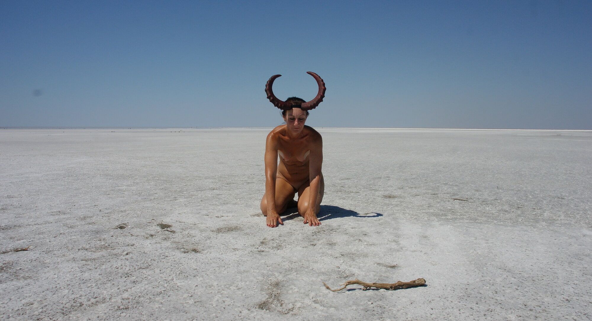 Standing on laps naked on the salt of the salt lake Elton #21
