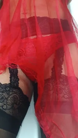 red nightie black stoking high heels         