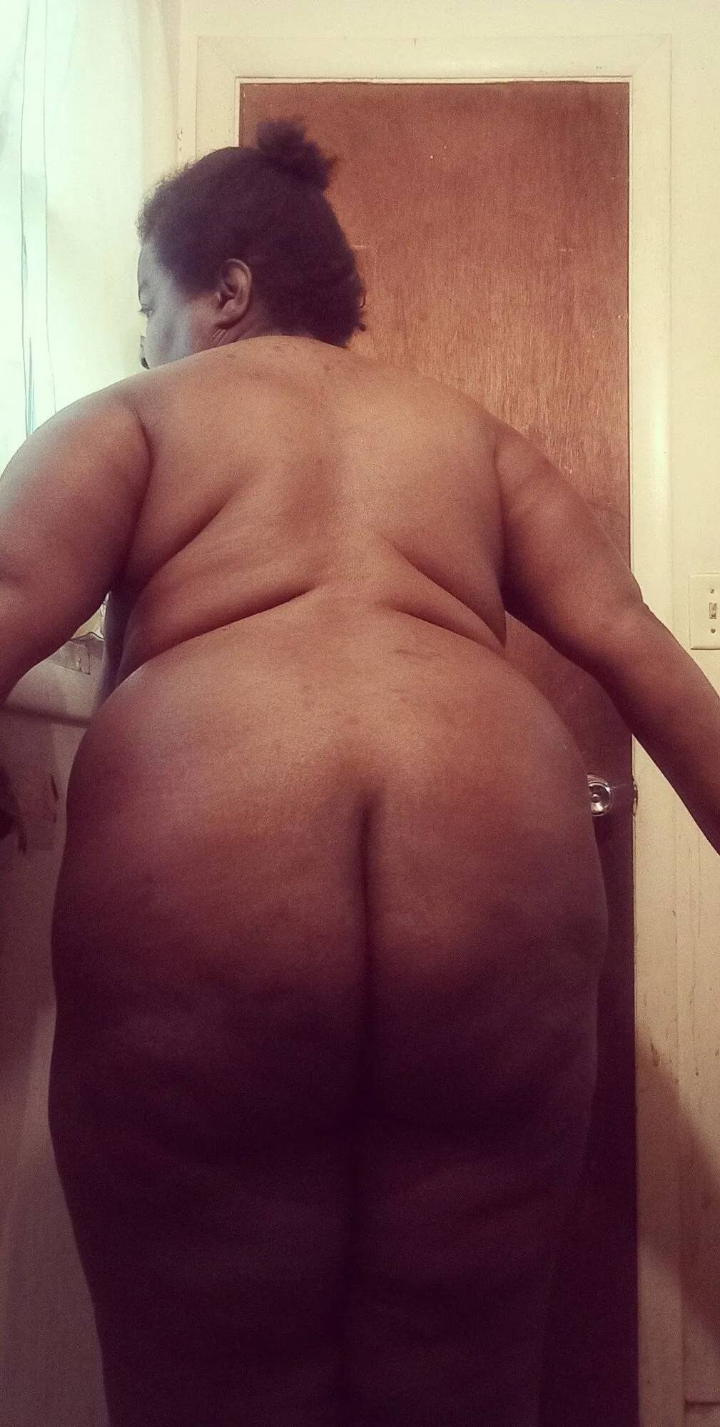 Natural ass and titties 