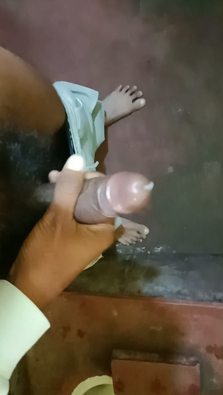 I took this photo when the sperm was released.