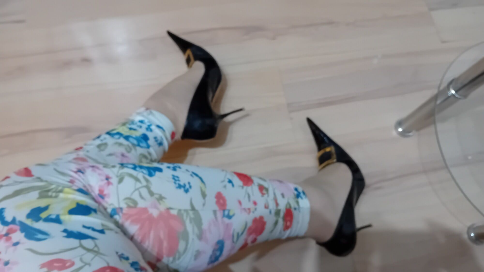 Crossdresser In Sexy Black Leather Pointed Toe High Heels #7