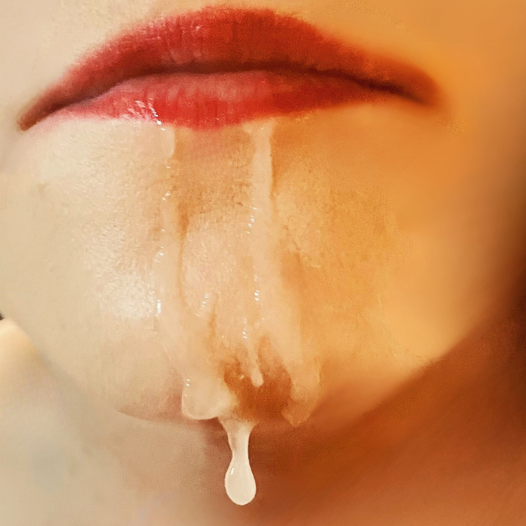 Tobie Nash' beautiful face covered in hot cum! #4