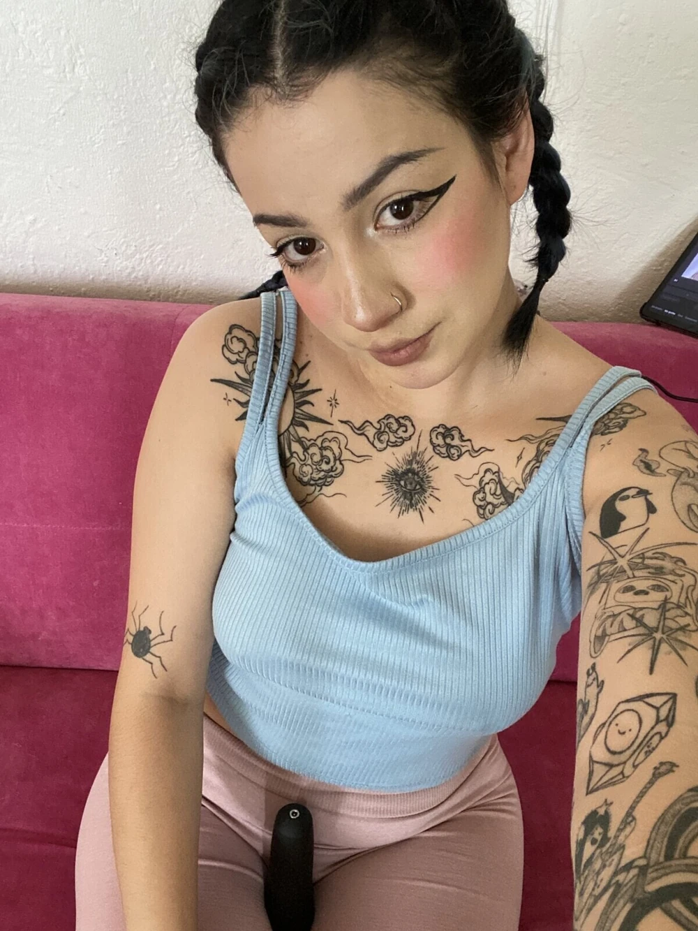 Lucybluish  Free Photos #2