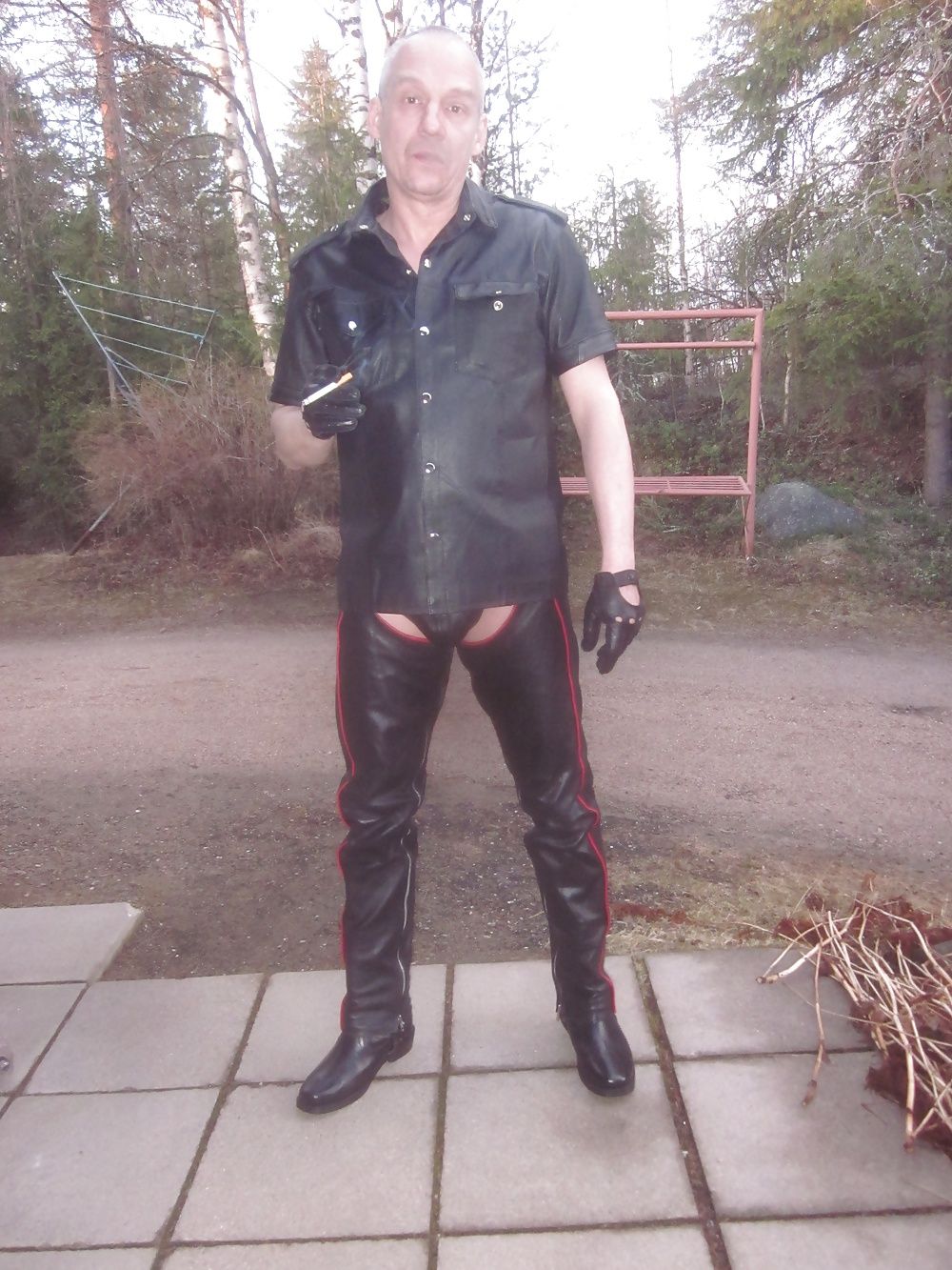 finnish amateur gay in leather #8