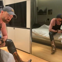 Cowboy boots lover