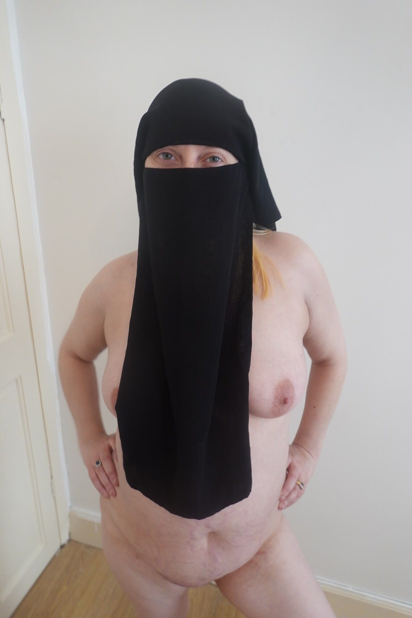 Posing naked in Niqab  #5