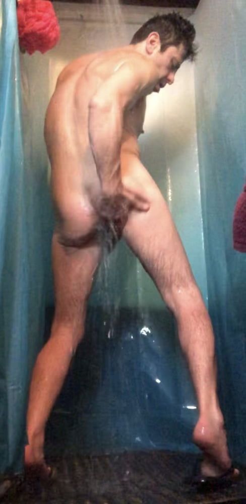 GETTING HORNY IN MY DUNGEON SHOWER #14