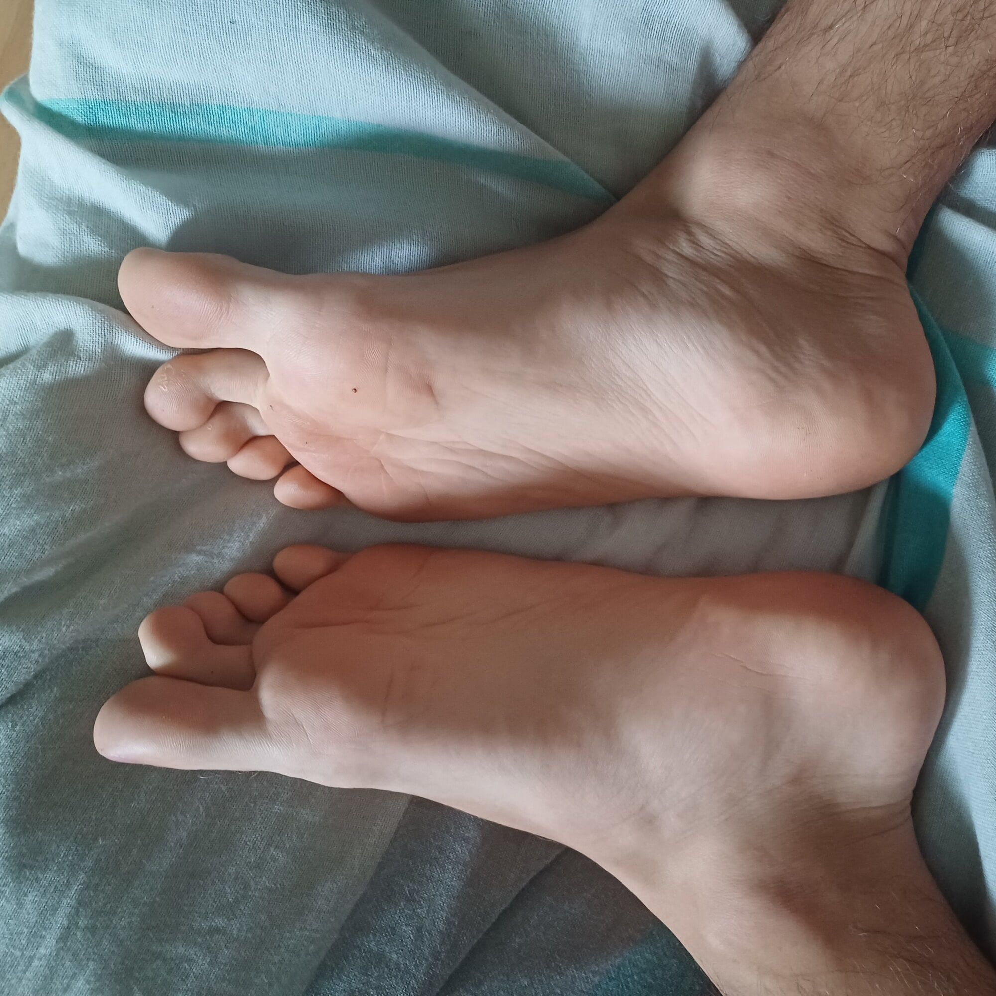 Twink's feet