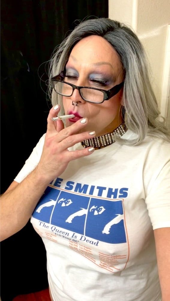 Marilyn Getting Ready Smoking Fetish  #18