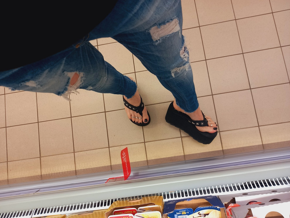public crossdressing - shopping #6