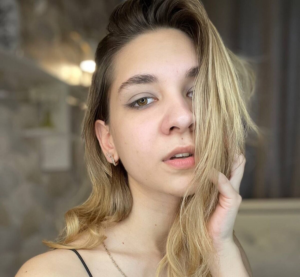 Cassandra Free Photos #3