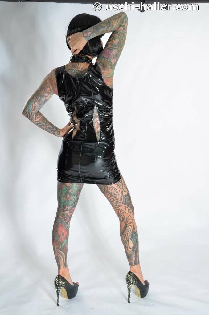 Photo shoot with full body tattooed MILF Cleo - 2 #37