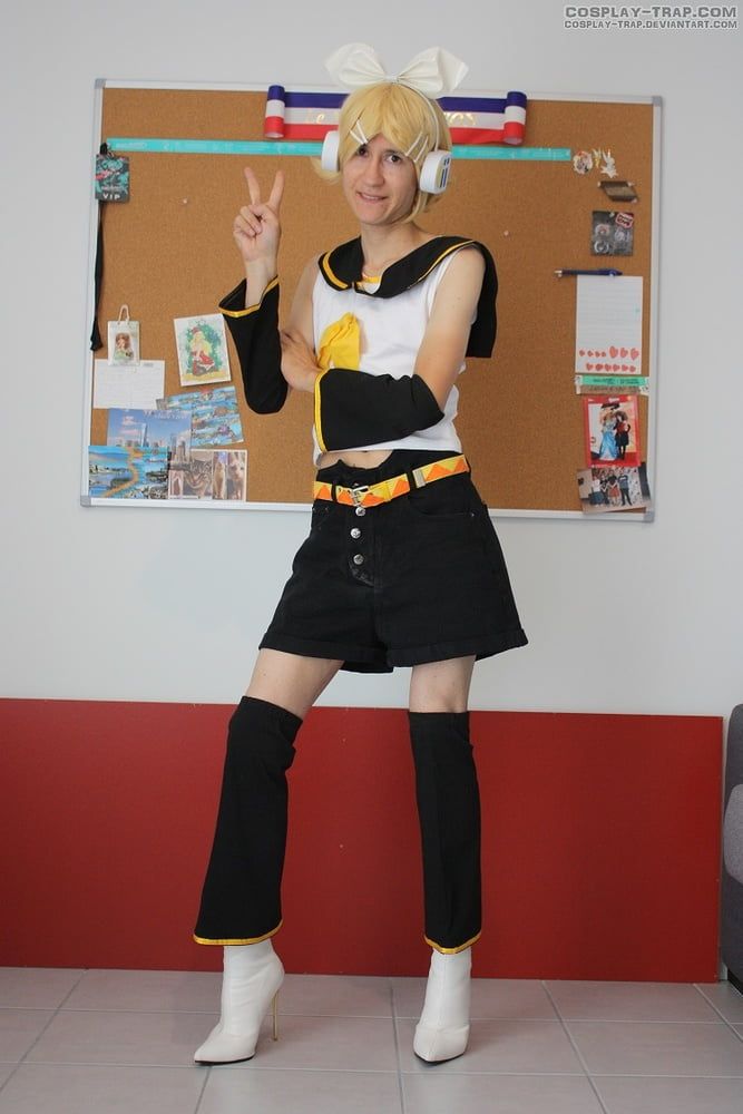 Crossdress cosplay Kinky Rin Kagamine #4