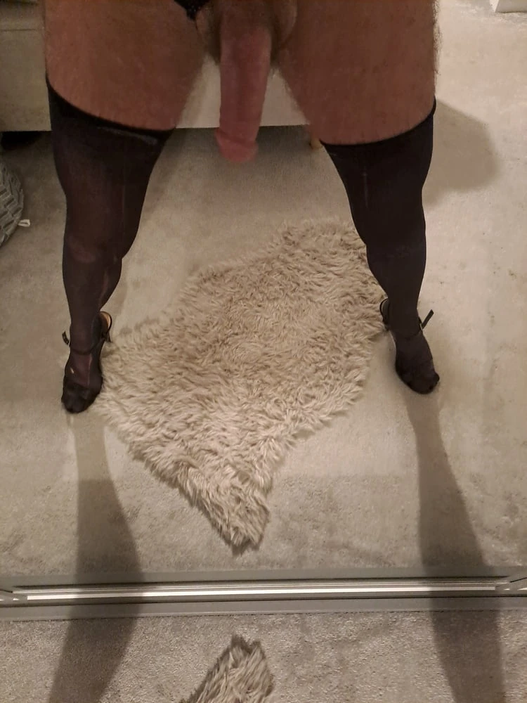 Holdups and  heels  #2