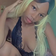 Lioness_Flame_Photos_2