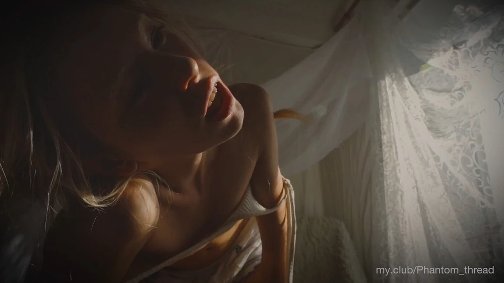 Phantom_thread Free Photos #2