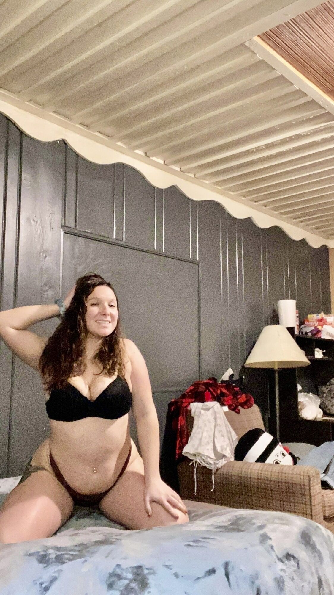 I made these photos for my 60f lesbian gym coach in bra set