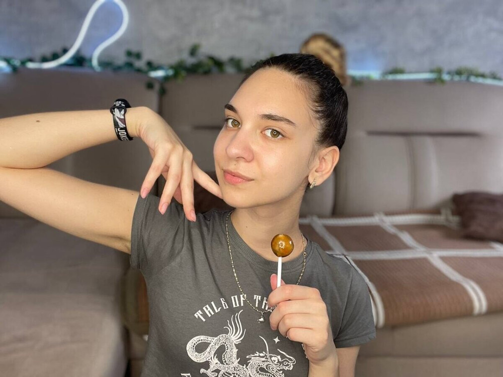 Cassandra Free Photos #9