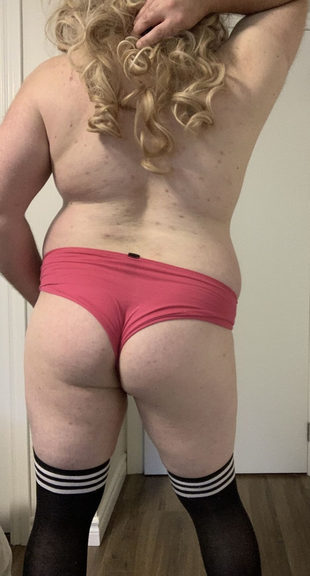 My juicy ass in some pink panties #8