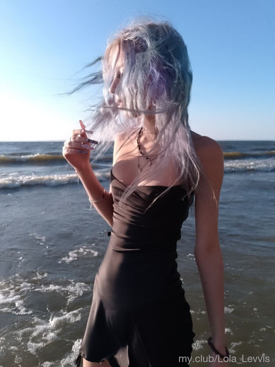 LoLa Free Photos