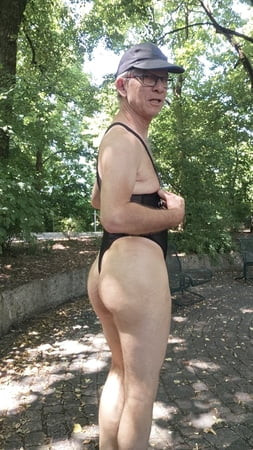Horny Striptease 