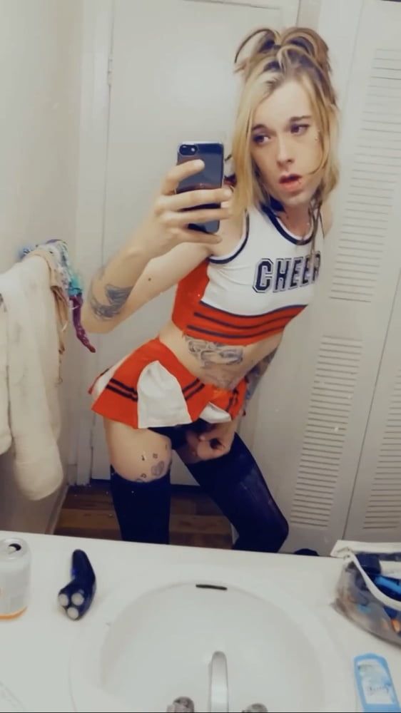 Cute Cheerleader #17