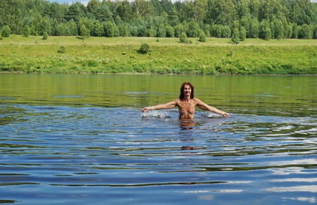 nude playing in volga river         