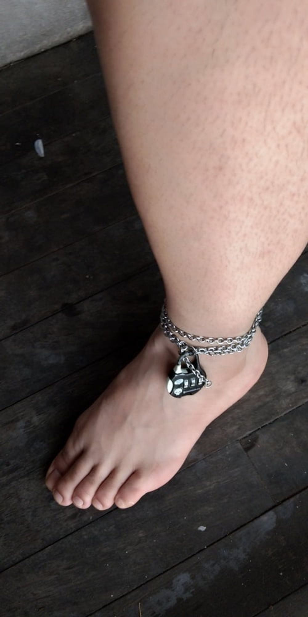 foot, key, chain #7