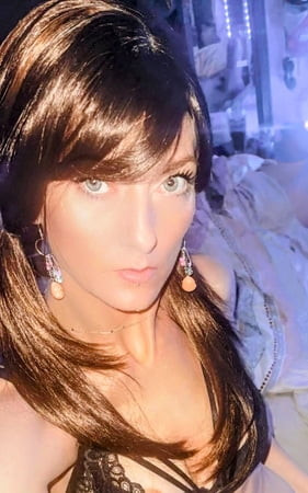 ช็อตอินโทรของ Penelope คนสวย 