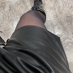 Leggins and boots