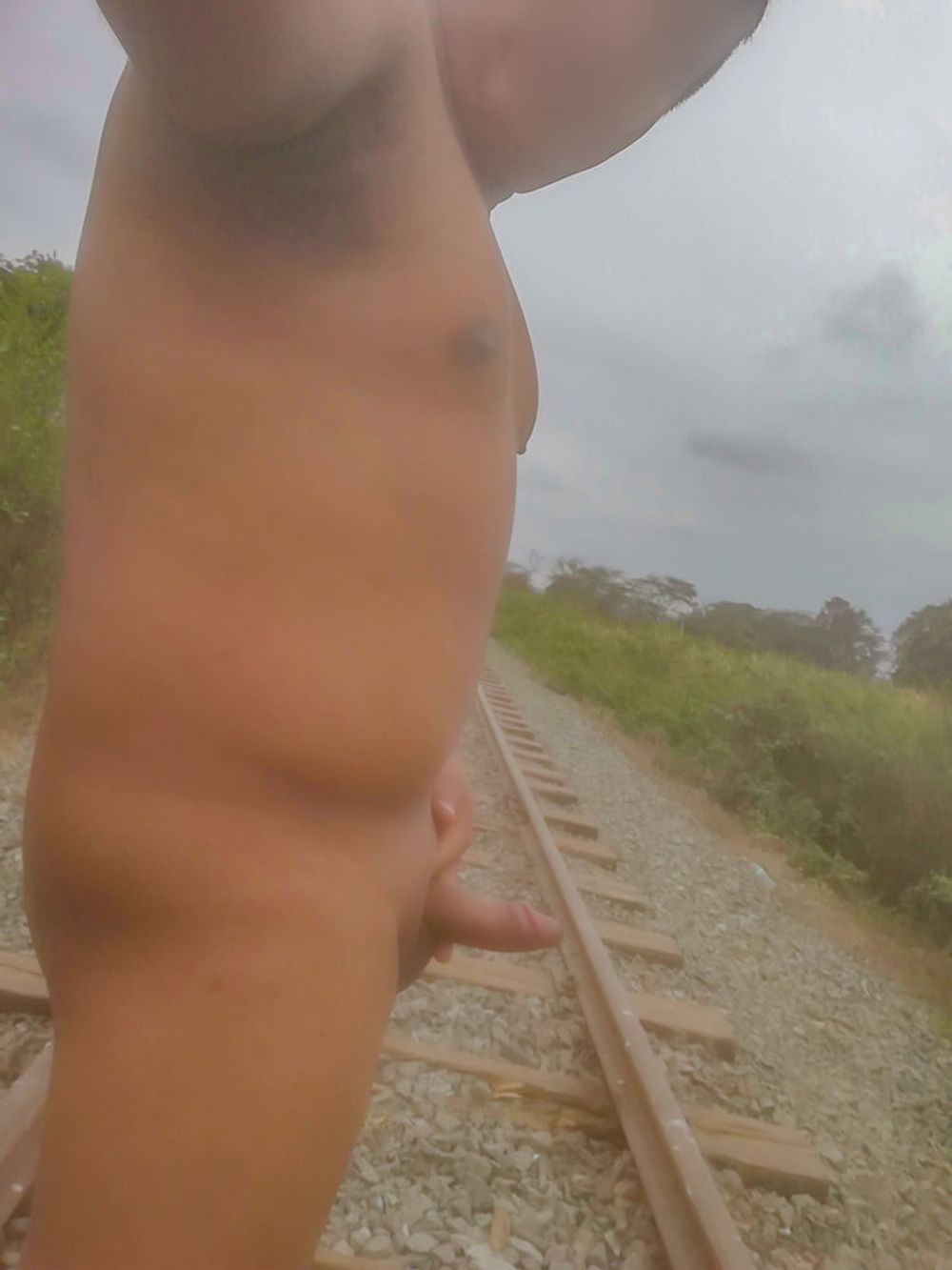 SelfiesNudes en las Vias del Tren  #16