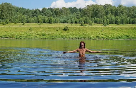 nude playing in volga river         