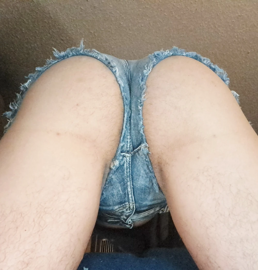 Just showing my ass #5
