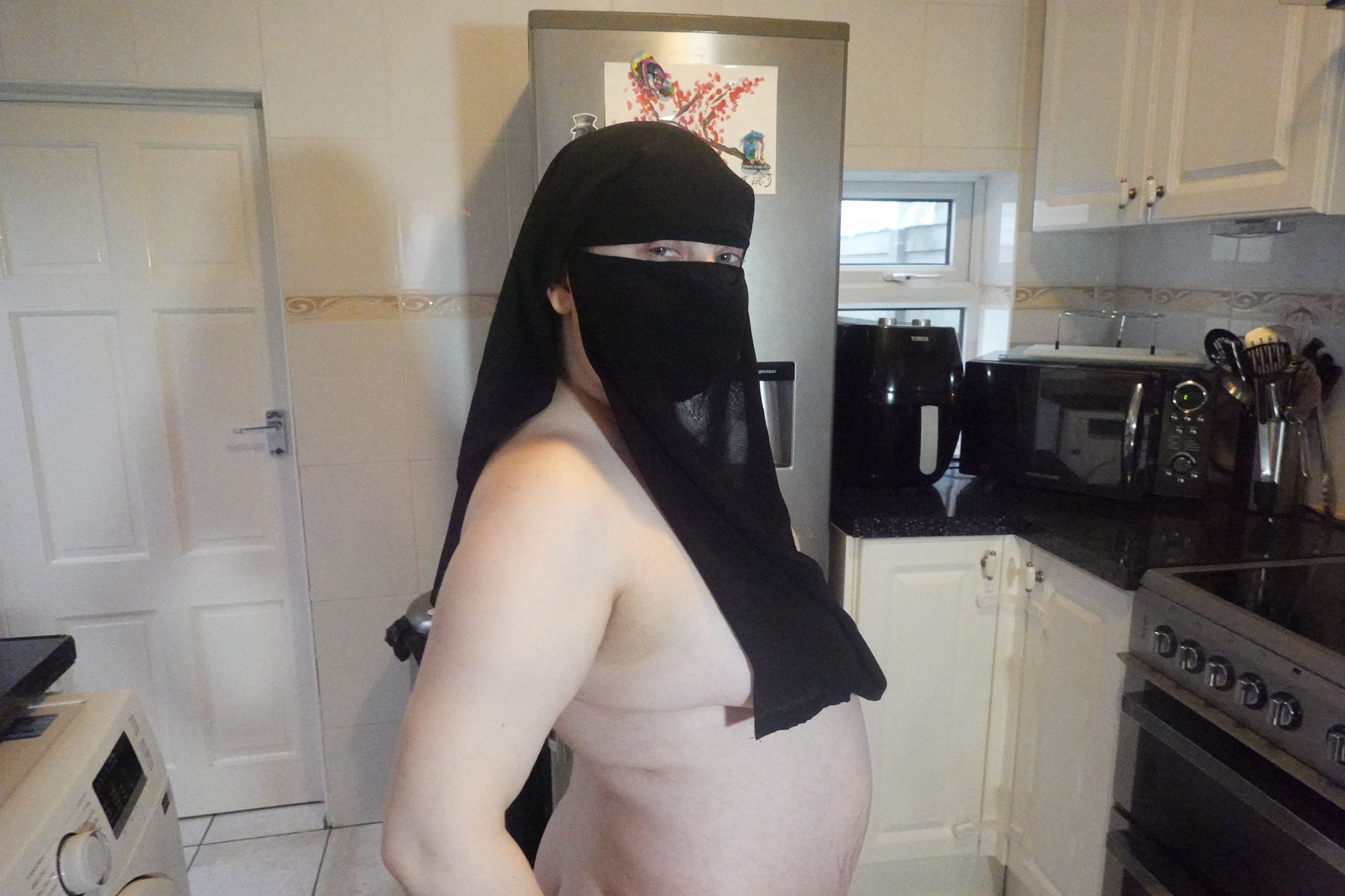 Posing fully nude in Niqab #4