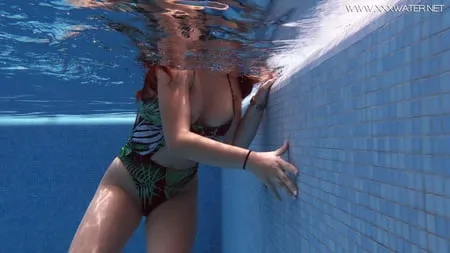 diana rius pt   underwatershow pool erotics         