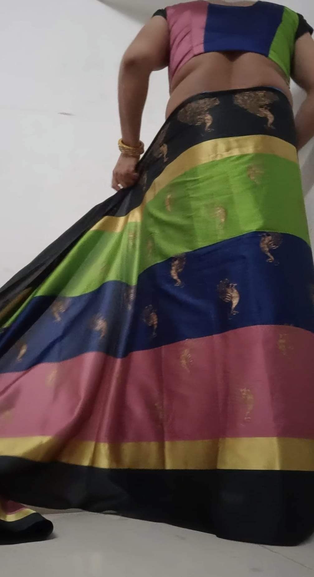 Wear rainbow 🌈 saree