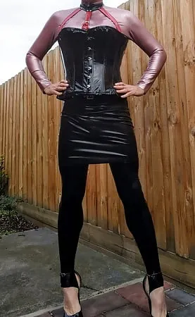 rose latex top headless         