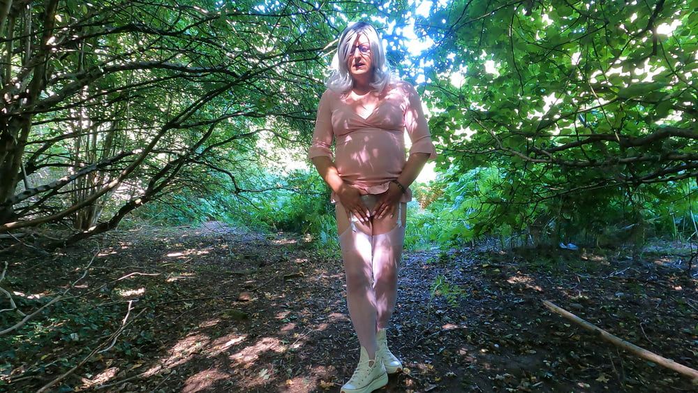Crossdresser Kellycd outdoor masturbating in stockings  #13