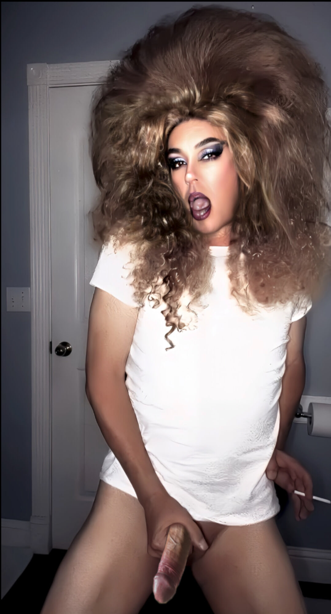 Shelly’s newest video stills  #21