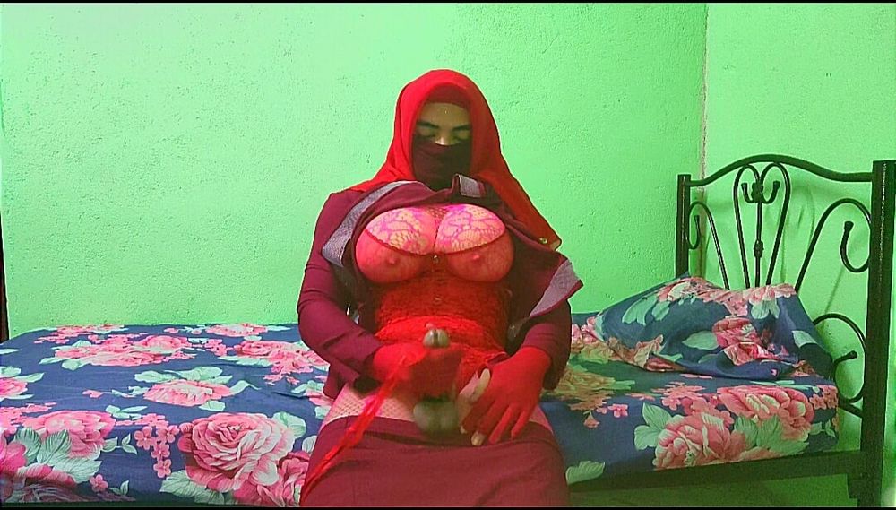 Elisya In Niqab Hijab Arab Squirting Masturbating slap dick #4