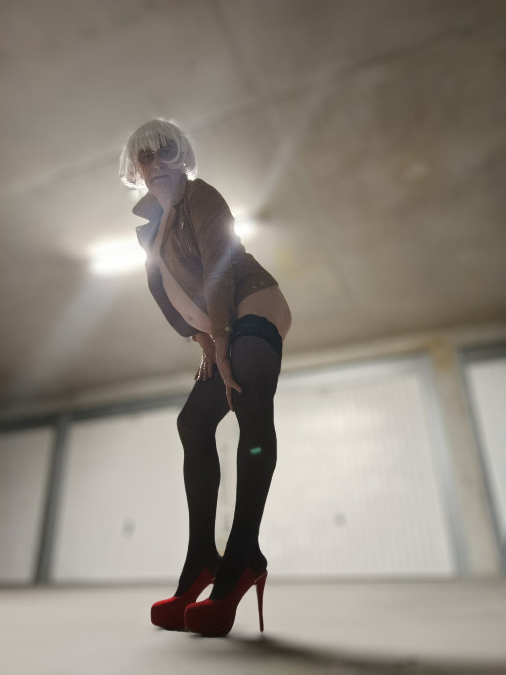 carla dans le sous sol  #4