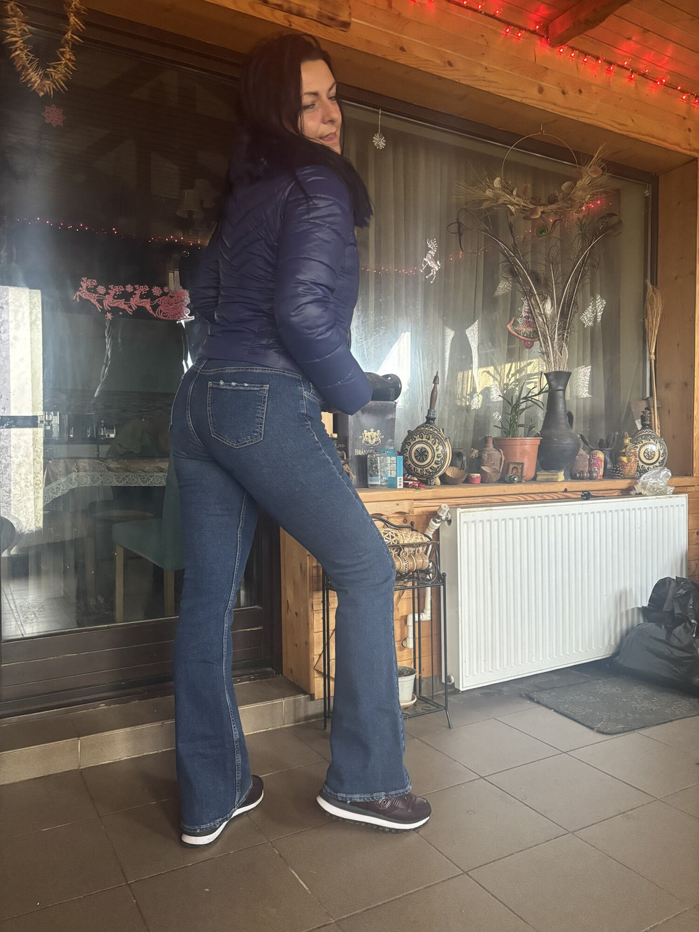 Casual Street Style – Tight Jeans & Puffy Downjacket #5
