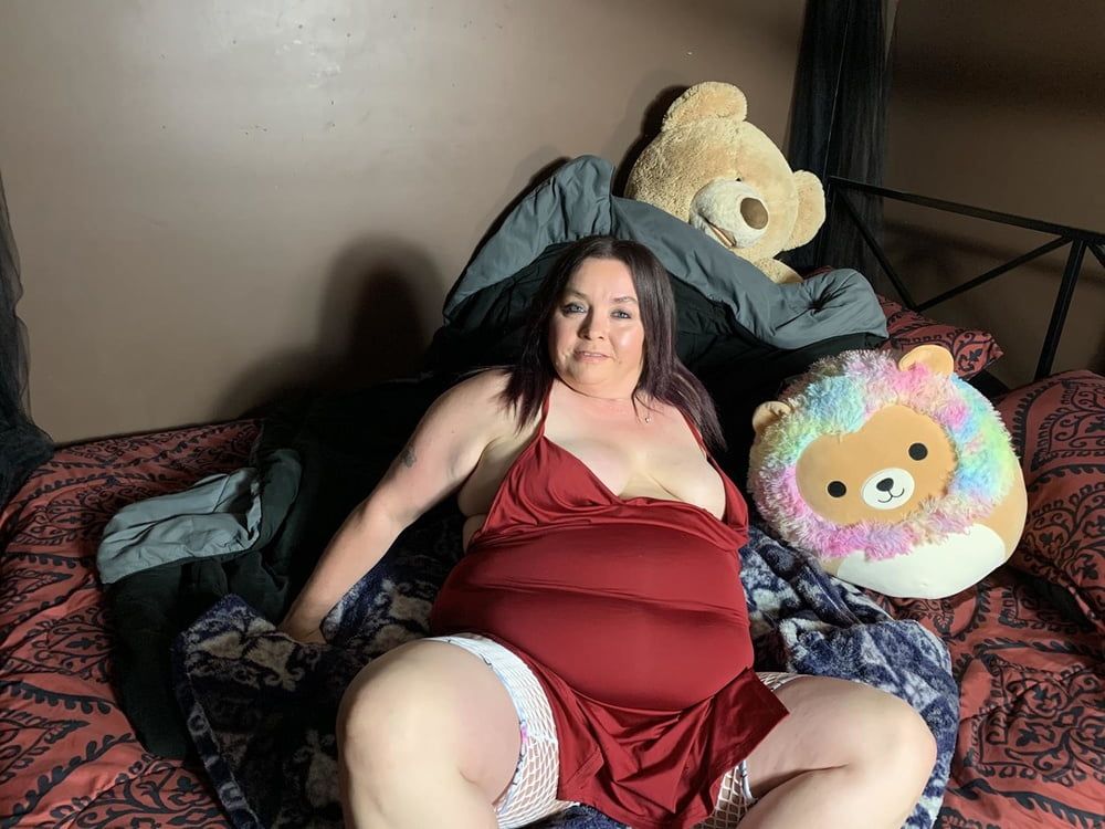 Sexy BBW Red Dress Green Eyes and Pussy #36