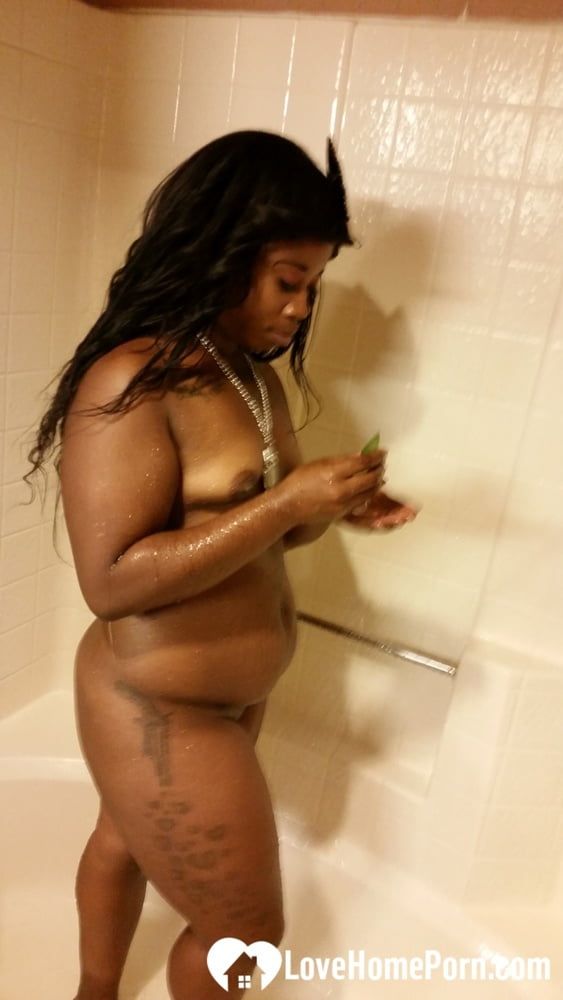 Black honey gets recorded as she showers #4