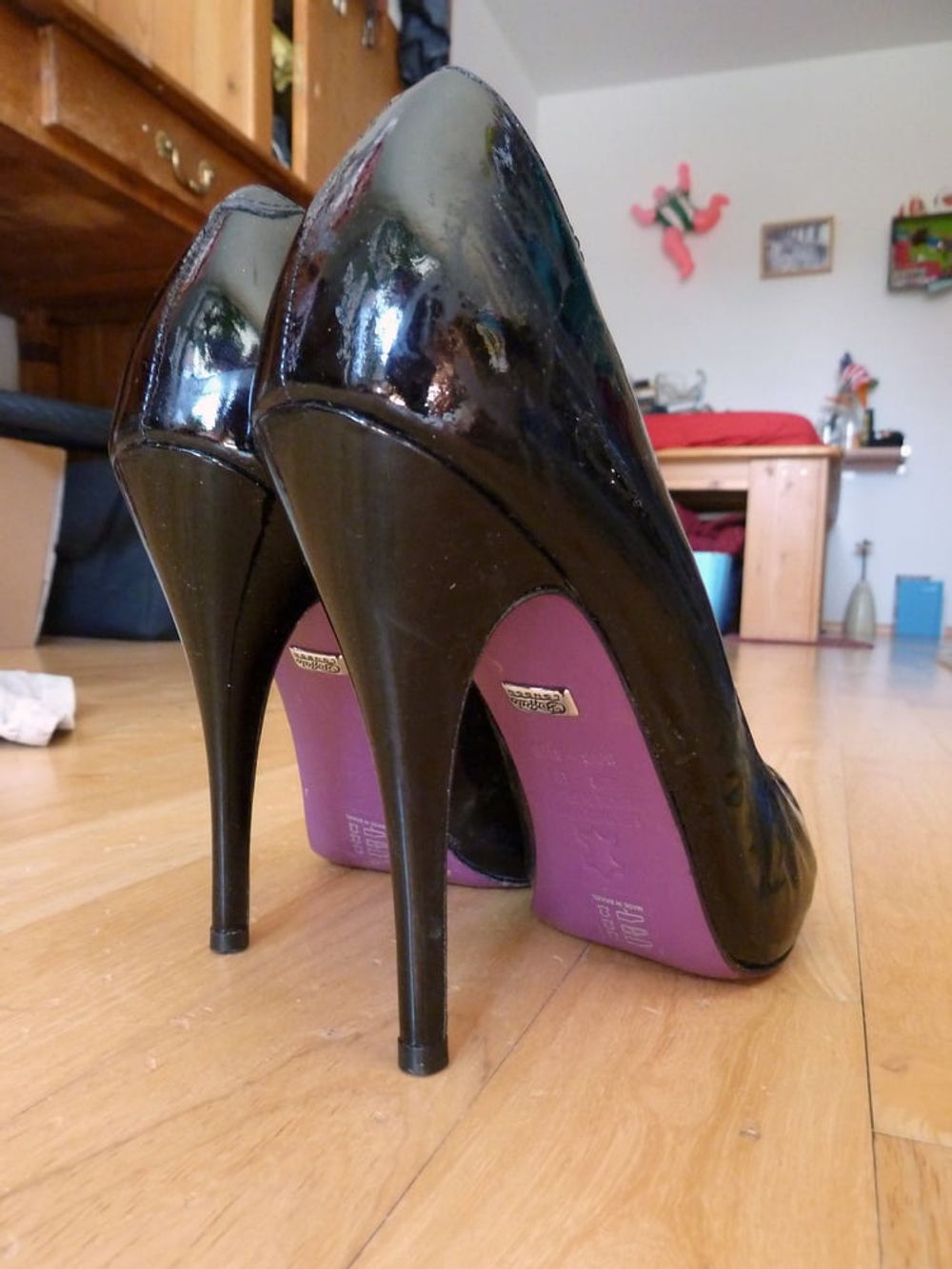 her used heels #18