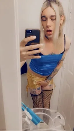 blue and yellow slut         