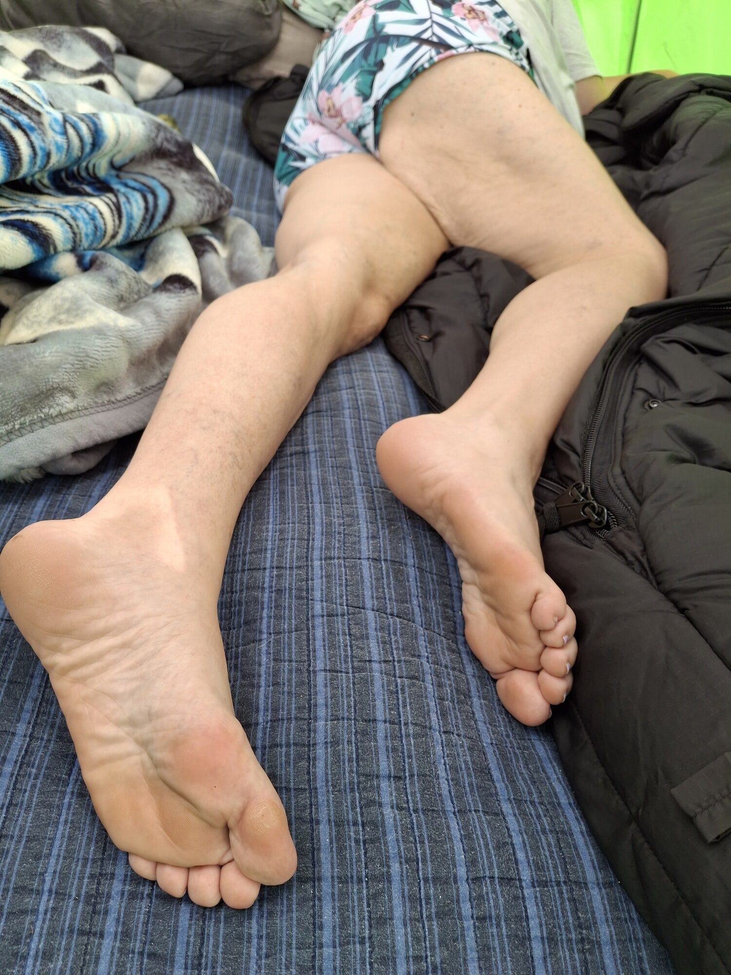 I took some pics while she was relaxing in the tent