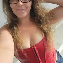 Nikki Belle